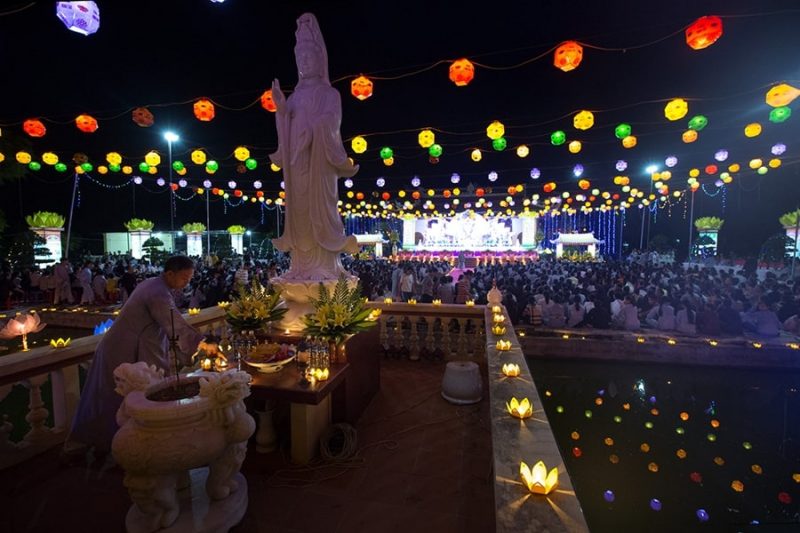 Lễ Vu Lan báo hiếu, tưởng nhớ công ơn sinh thành của các bậc cha mẹ... (Ảnh qua news4)