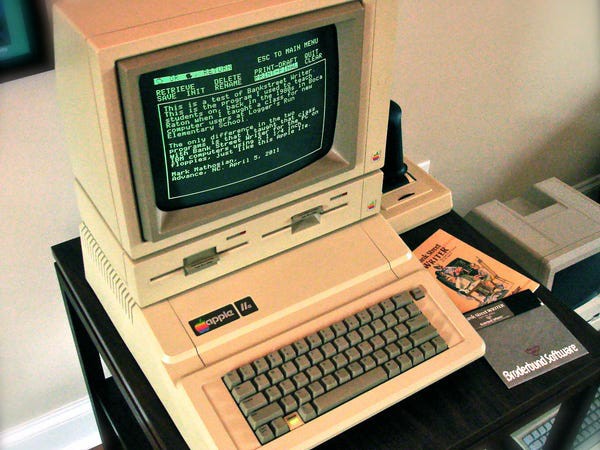 12 quả “bom xịt” để đời của Apple - apple III