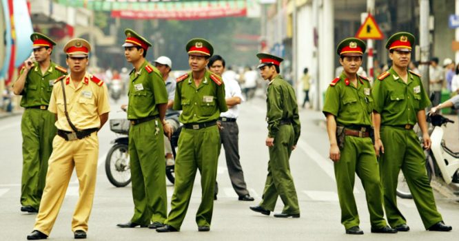 Khi công an lại "bảo kê" tội phạm, dân biết dựa vào ai? - H1