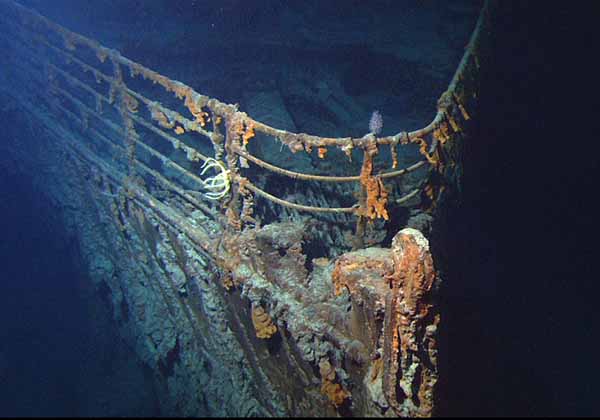 Câu chuyện thật sự về vụ đắm tàu Titanic năm đó còn bi thương hơn nhiều so với trên màn ảnh nhỏ. 7