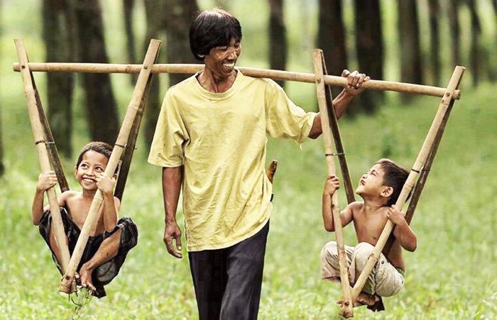 Cha mẹ cả đời vô tư phó xuất, chỉ cần chúng ta biết báo đáp, dù chỉ là một ánh mắt nhẫn nại, một câu nói trấn an hay là một chút quà nhỏ, đều khiến bọn họ vui vẻ không ngừng, dư vị vô tận.