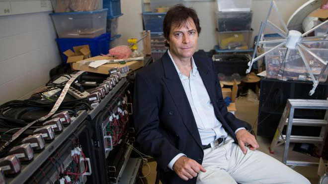 Nghiên cứu khoa học gây nhức đầu: Sự sống có thể tồn tại trong một vũ trụ hai chiều