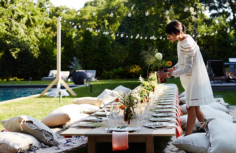 Phong cách trong ăn tiệc cũng thể hiện ra nhân phẩm của một người. (Ảnh: internet)