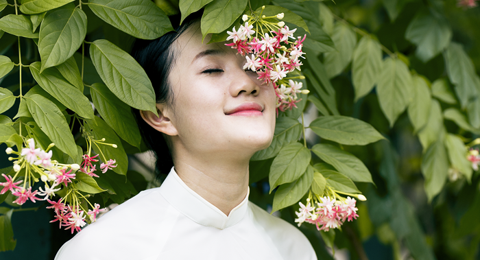 Không nên lấy 'mức độ tiêu dùng' để đánh giá phụ nữ.