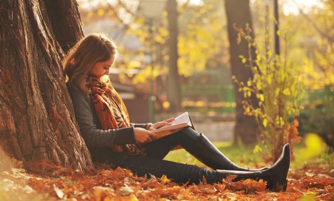 Phụ nữ tựa những đóa hoa, nếu biết yêu thương sẽ tỏa hương thơm ngát.3