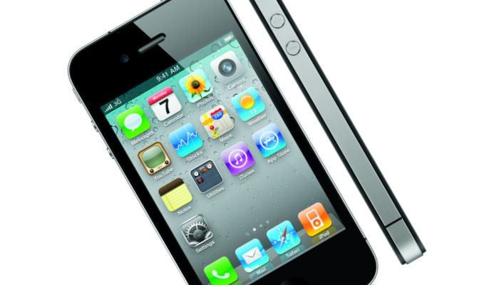 Hành trình 12 năm phát triển của iPhone - iPhone 4