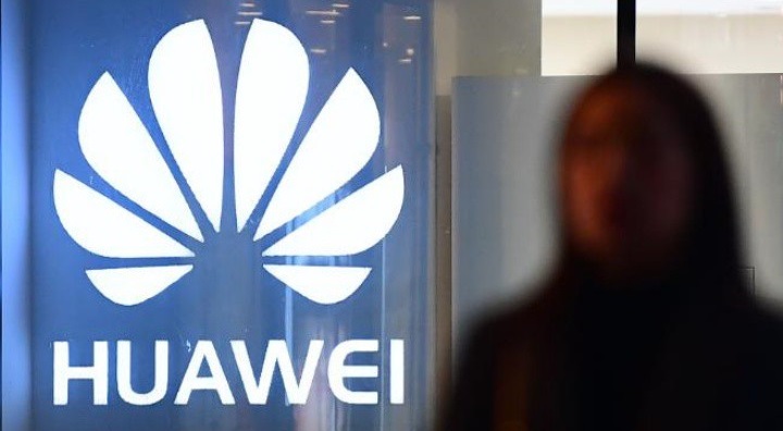 Microsoft rút giấy phép sử dụng Windows của Huawei