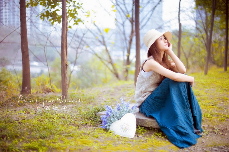 Khi hạnh phúc gõ cửa, hãy dõi mắt kiếm tìm, vì nó thường nhỏ bé