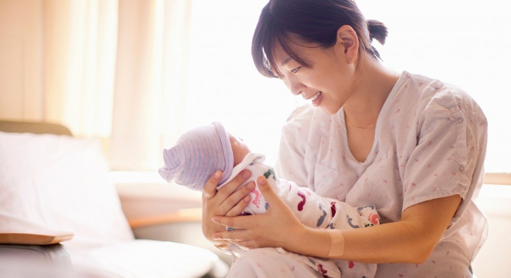 Thiếu phụ xinh đẹp bị mẹ chồng đuổi ra khỏi nhà, nào ngờ số mệnh lại thay đổi hoàn toàn