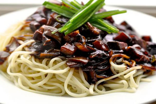 Truyền thuyết ra đời ngày Valentine 14/2 và các ngày lễ tình yêu khác - mỳ đen Jajanggmyun