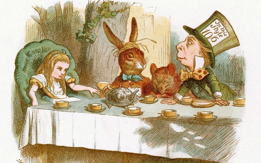 Alice ở xứ sở thần tiên h1