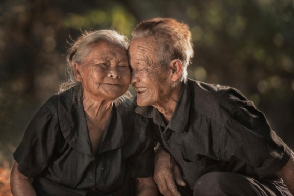 Hãy tìm cách chế ngự sự giận dữ của mình và bao dung với người bên cạnh, để mỗi ngày với bạn trọn vẹn hơn. (Ảnh: Internet)