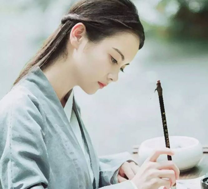 Tướng mạo phản ánh nội tâm, một người xinh đẹp ắt tâm hồn cũng thanh cao - ảnh 2