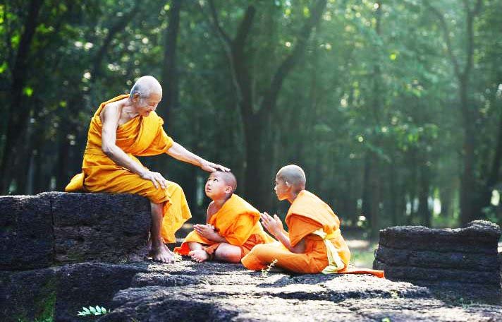 Ba vấn đề của tiểu hòa thượng khiến chúng ta thấu tỏ nỗi khổ của đời người