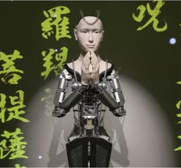 Robot giảng kinh ảnh 2