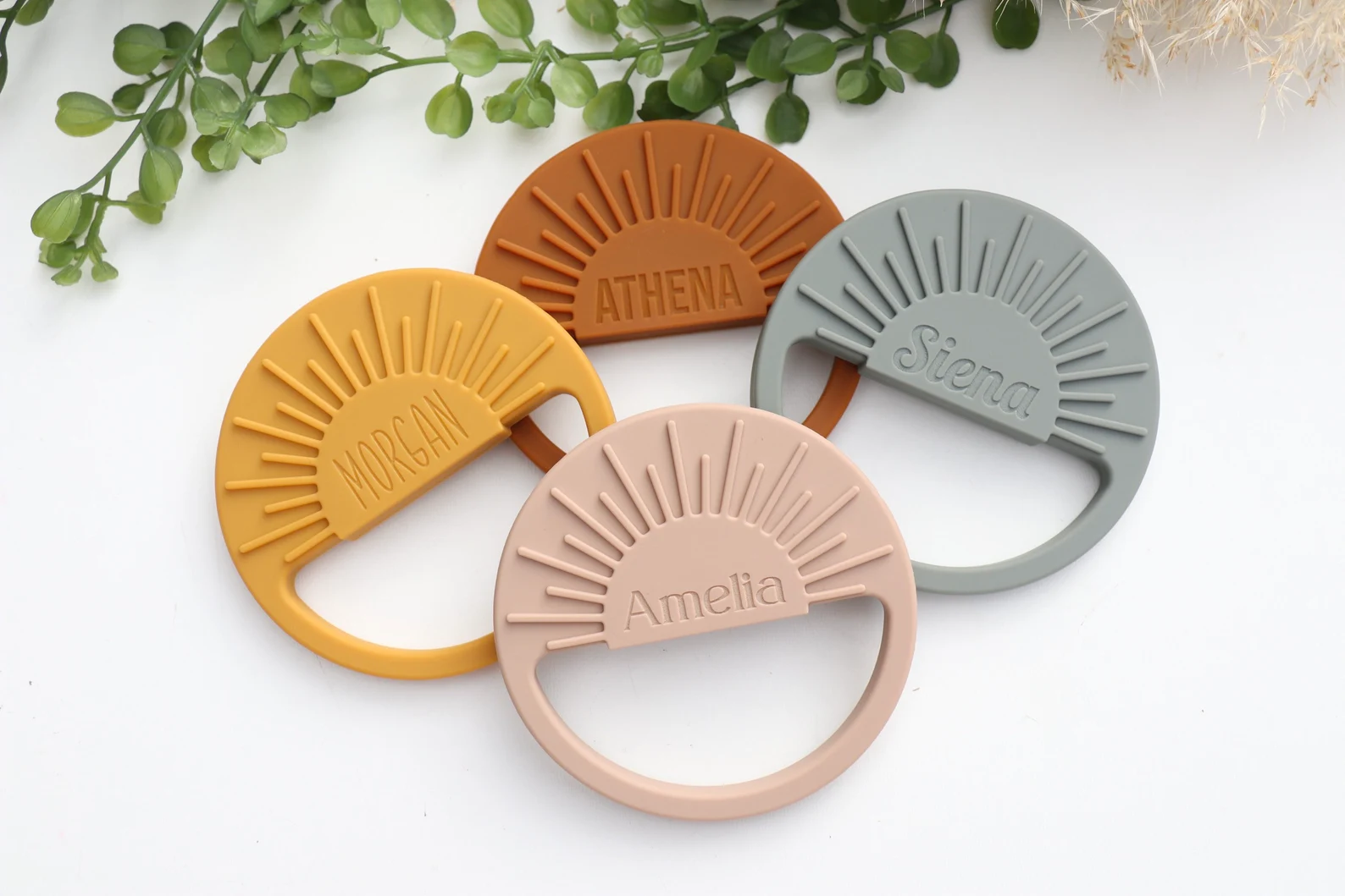 Nhẫn mọc răng cá nhân 